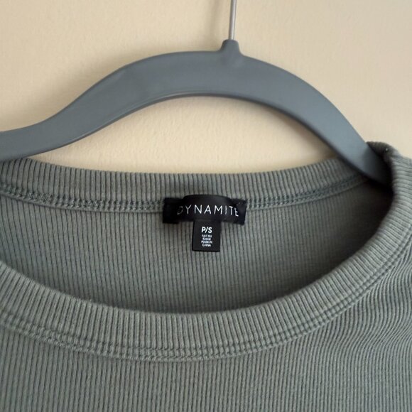 Dynamite Ribbed Crew Neck Crop Top - Picture 3 of 3